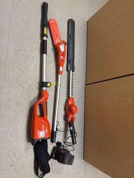 Husqvarna 120iTK4-PK long-reach 2-in-1 hedge trimmer / pole pruner with battery & charger