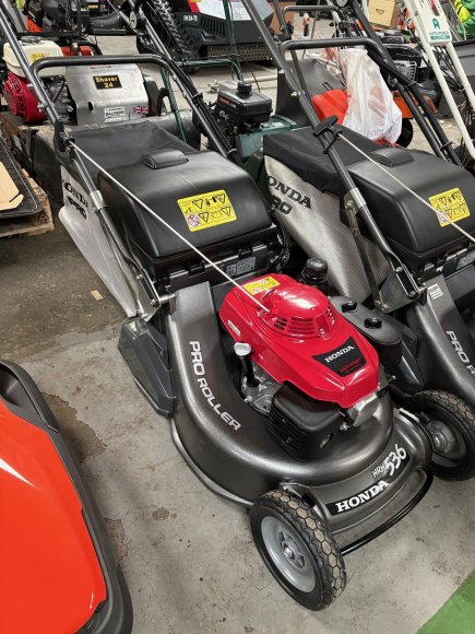 Honda HRH 536 QX Lawnmower 