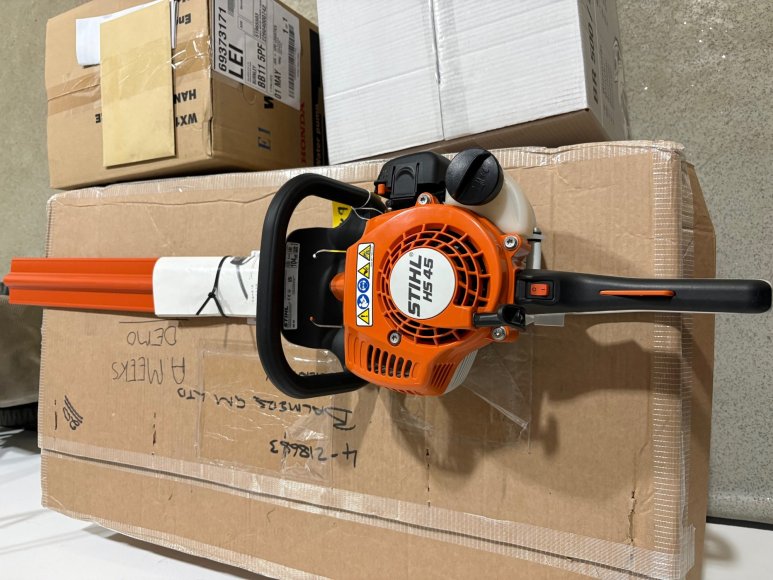 Stihl HS 45 / 24" Petrol Hedge Trimmer