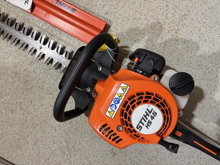 Stihl HS 45 / 24" Petrol Hedge Trimmer