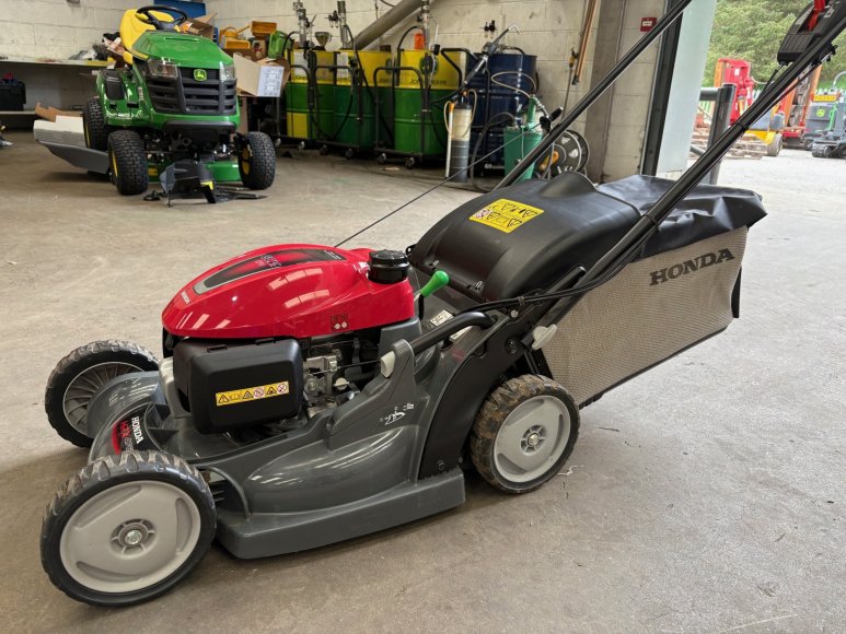Ex-Demo Honda HRX 476 HY Mower