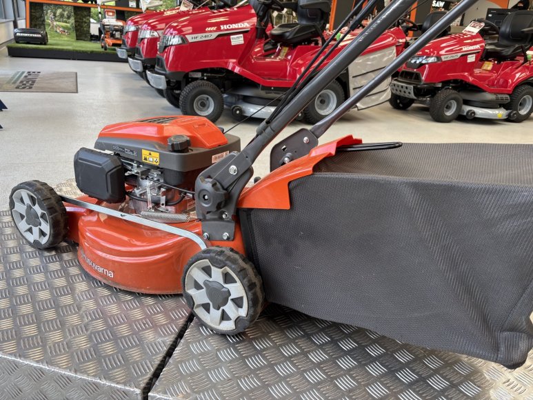 Husqvarna LC 151 S Petrol Mower