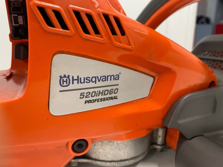 Husqvarna 520iHD60 battery hedge trimmer - shell only