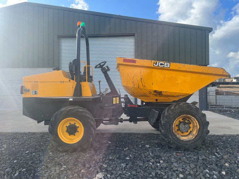 JCB 6 Tonne Swivel Tip Dumper 