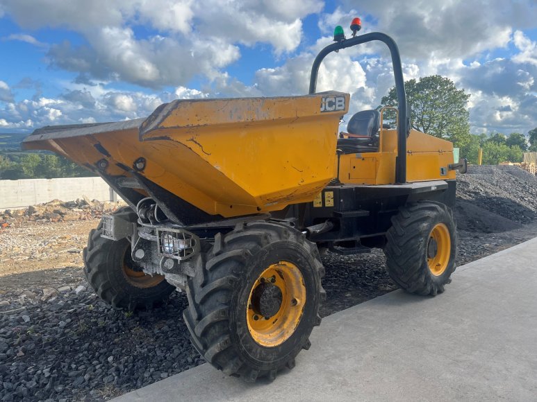 JCB 6 Tonne Swivel Tip Dumper 