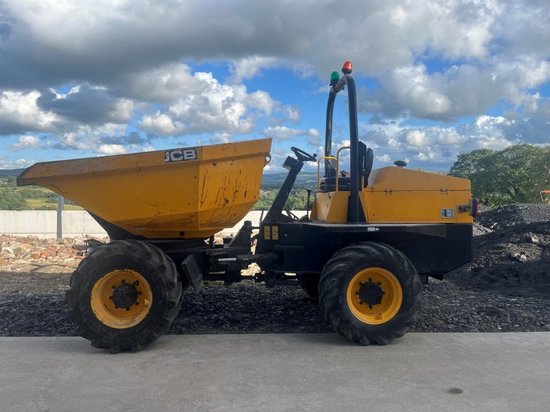 JCB 6 Tonne Swivel Tip Dumper 