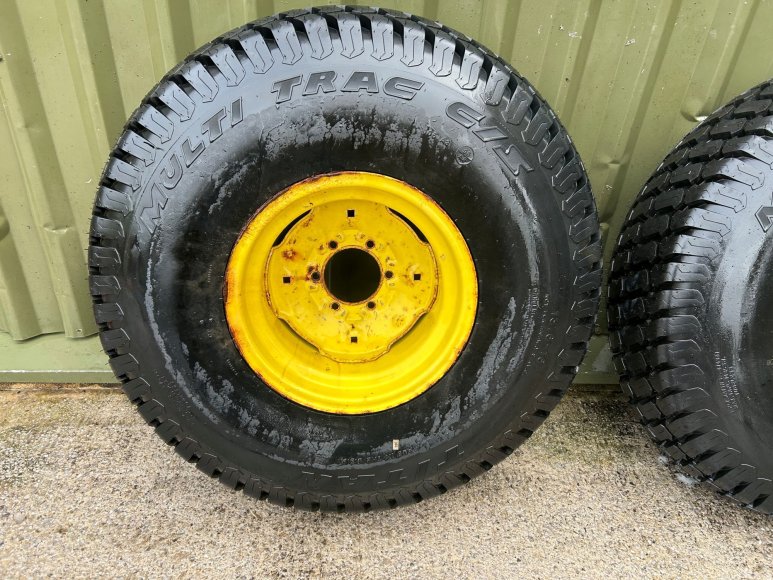 John Deere 855 Rear Wheels & Tyres 