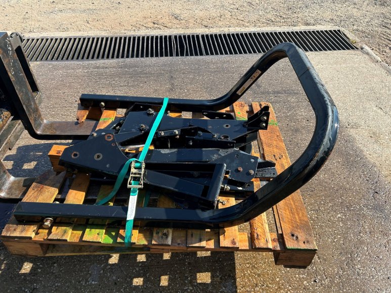 Hayter LT324 Roll Bar 