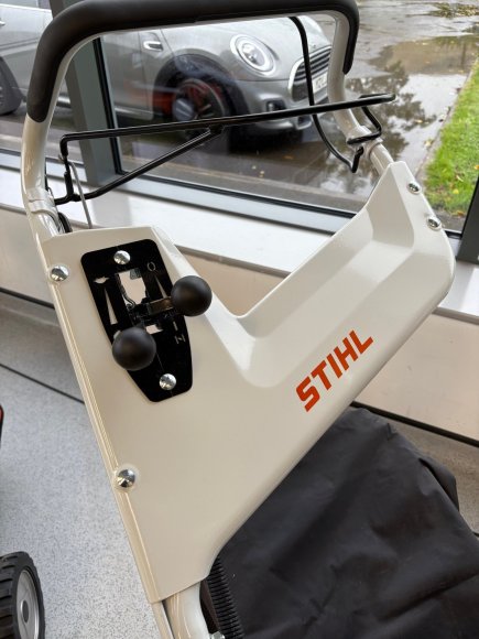 Ex-Demo Stihl RM 756 YV Professional Petrol Mower