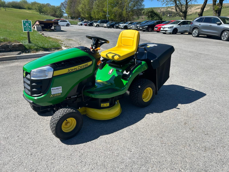 John Deere X135R Ride On Mower