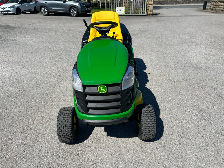 John Deere X135R Ride On Mower