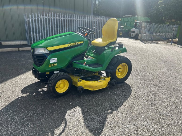 John Deere X534 Ride on Mower