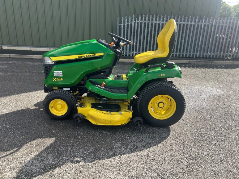 John Deere X534 Ride on Mower