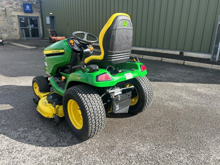 John Deere X534 Ride on Mower