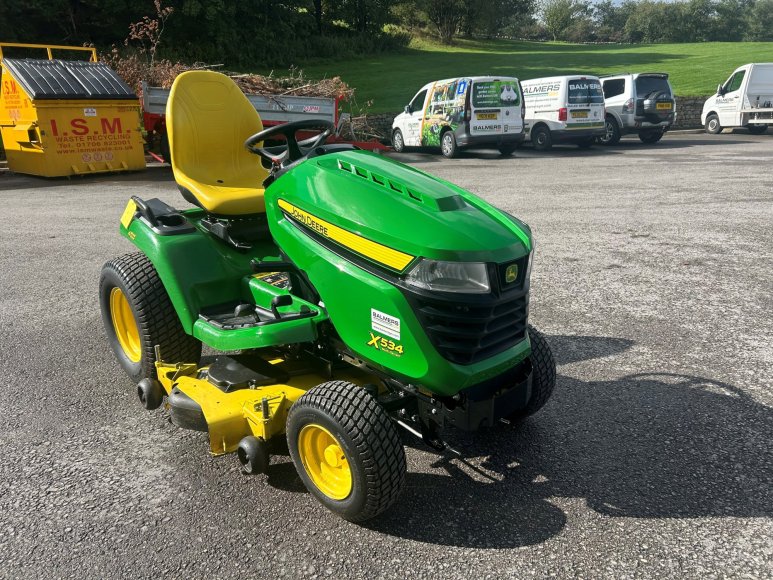 John Deere X534 Ride on Mower