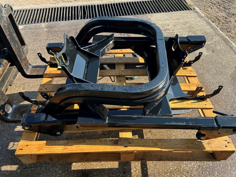 John Deere X700 Series Roll Bar 